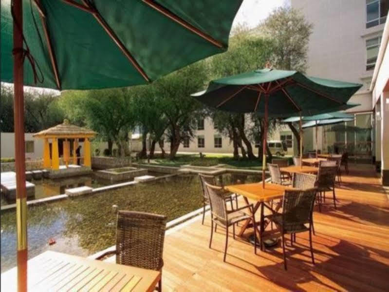 拉萨平措康桑自驾圣地富氧国际度假酒店 外观 照片